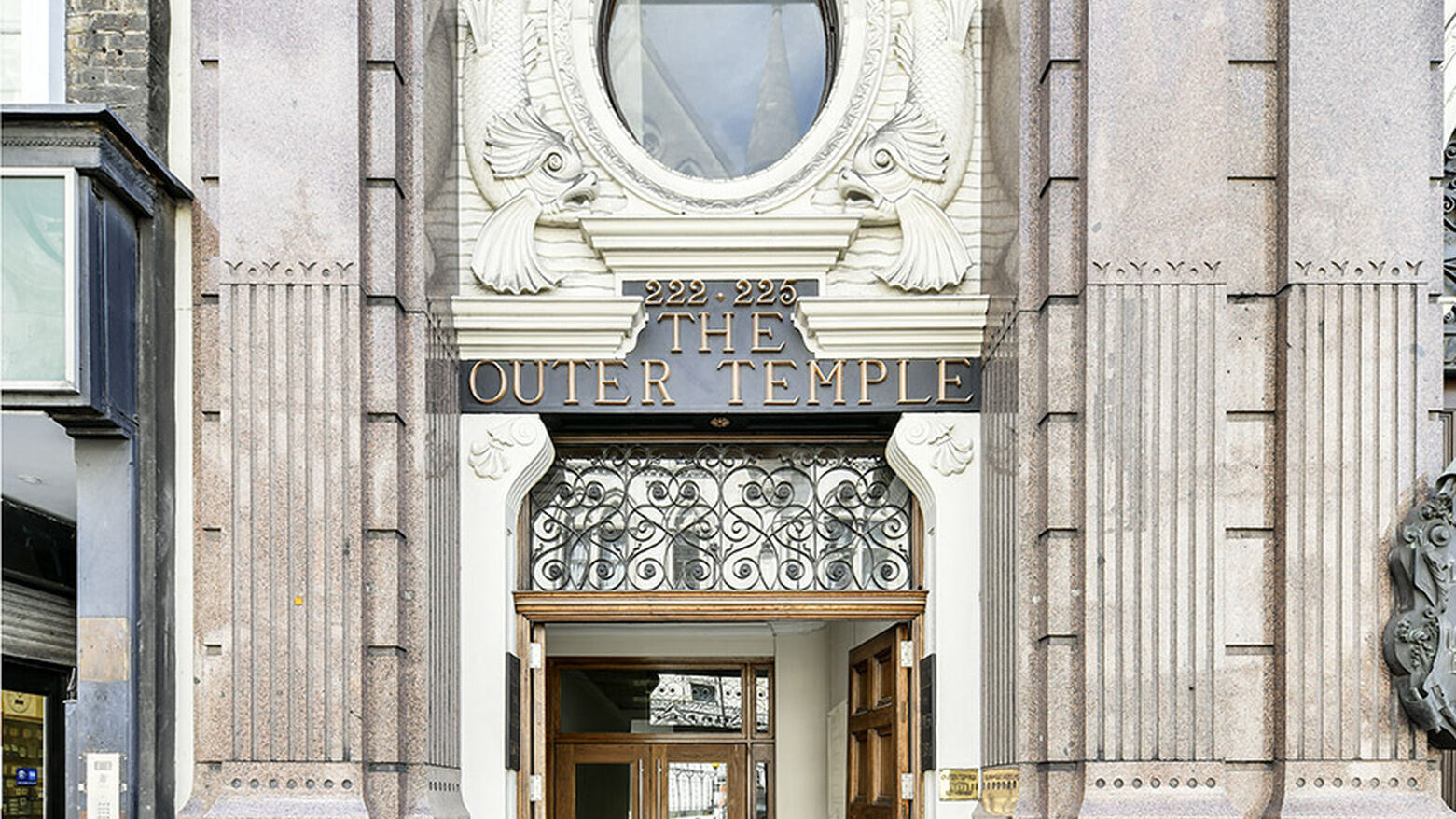 Outer Temple 21 Exterior